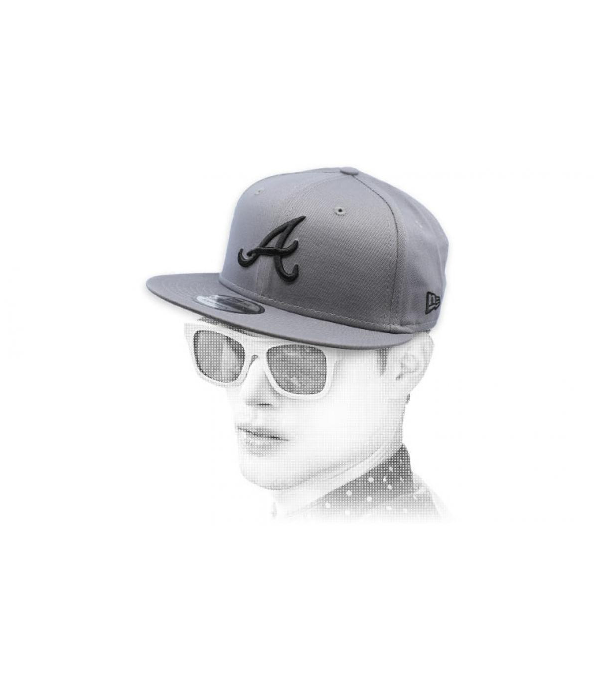 snapback A gris Snapback League Ess Atlanta 9Fifty gray black snapback A gris Snapback League Ess Atlanta 9Fifty gray black